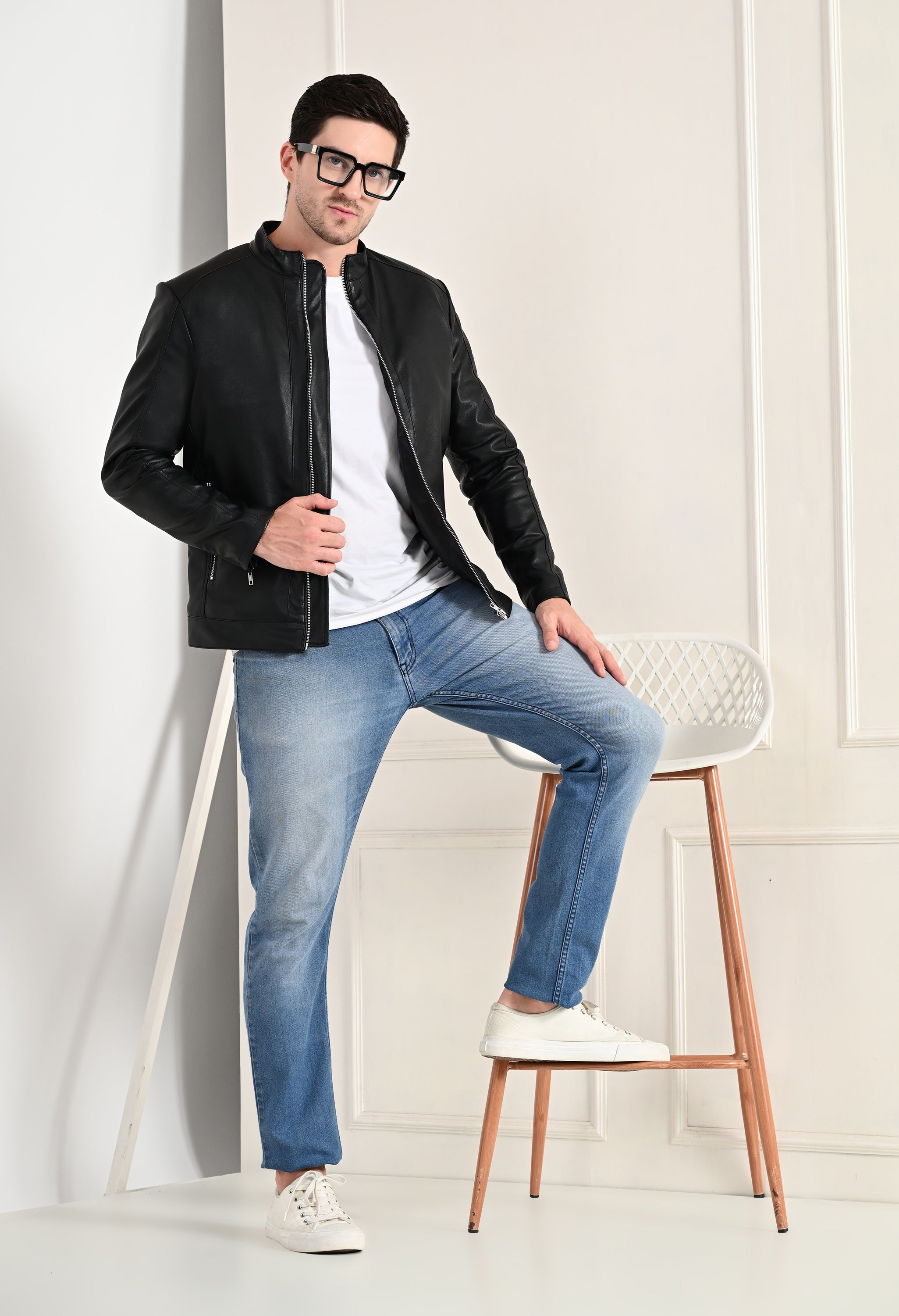 Stand Collar Long Sleeves Classic Look Lightweight Black Leather Jacket