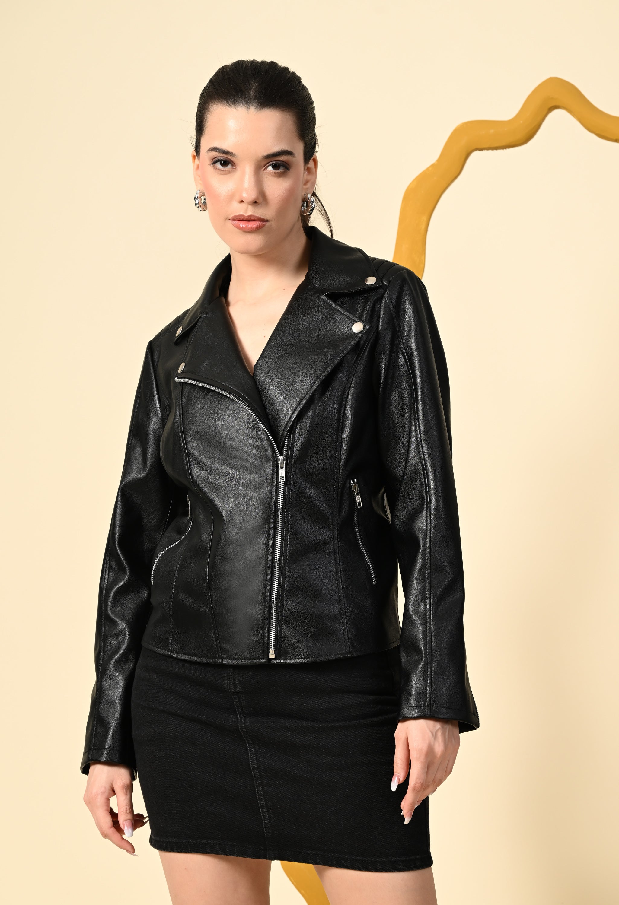 Lapel Collar Zip Detail Outdoor Biker Jacket With Water Resistant