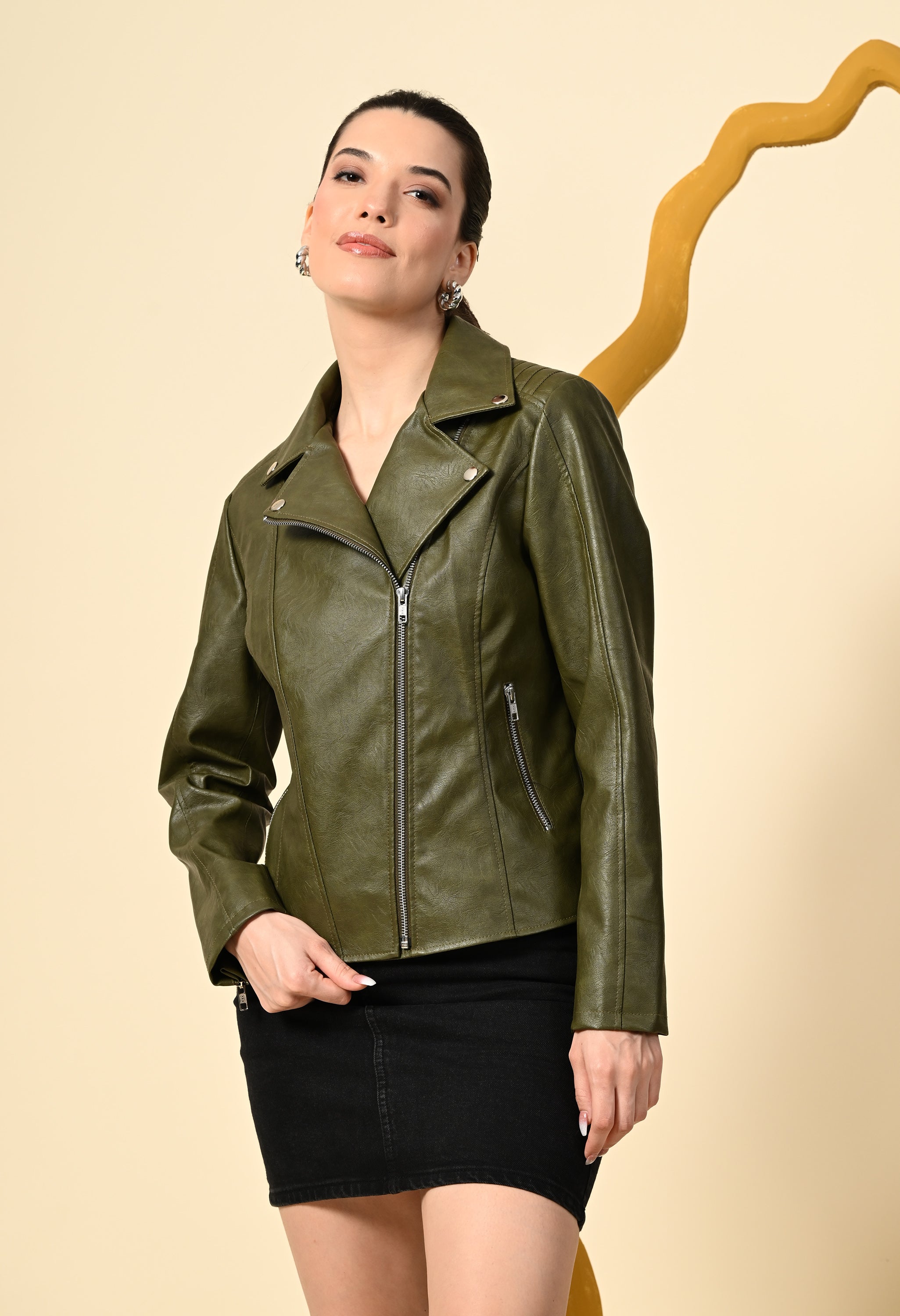 Lapel Collar Zip Detail Outdoor Biker Jacket With Water Resistant