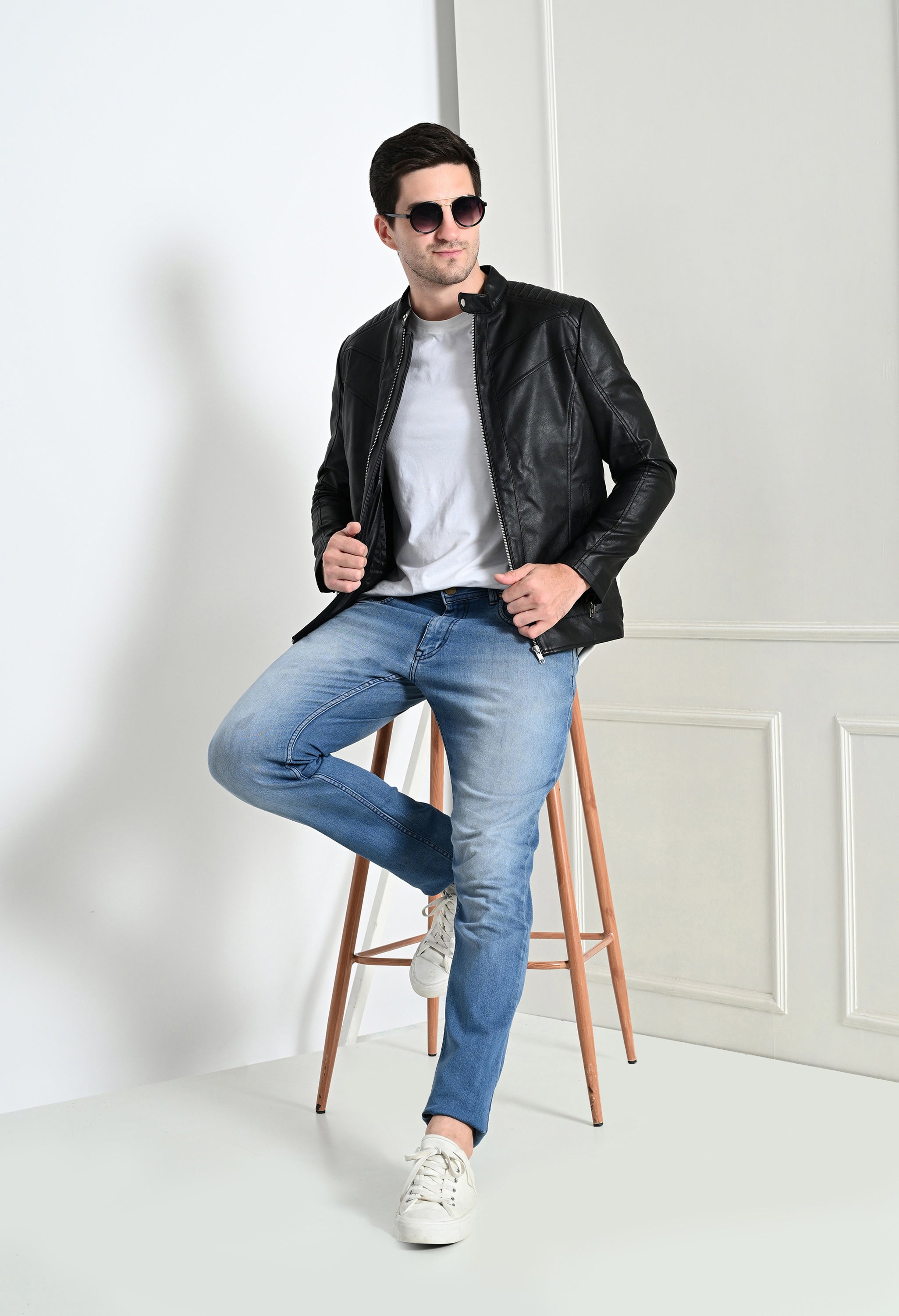 Mandarin Collar Leather Anti Odour Black Jacket for Men