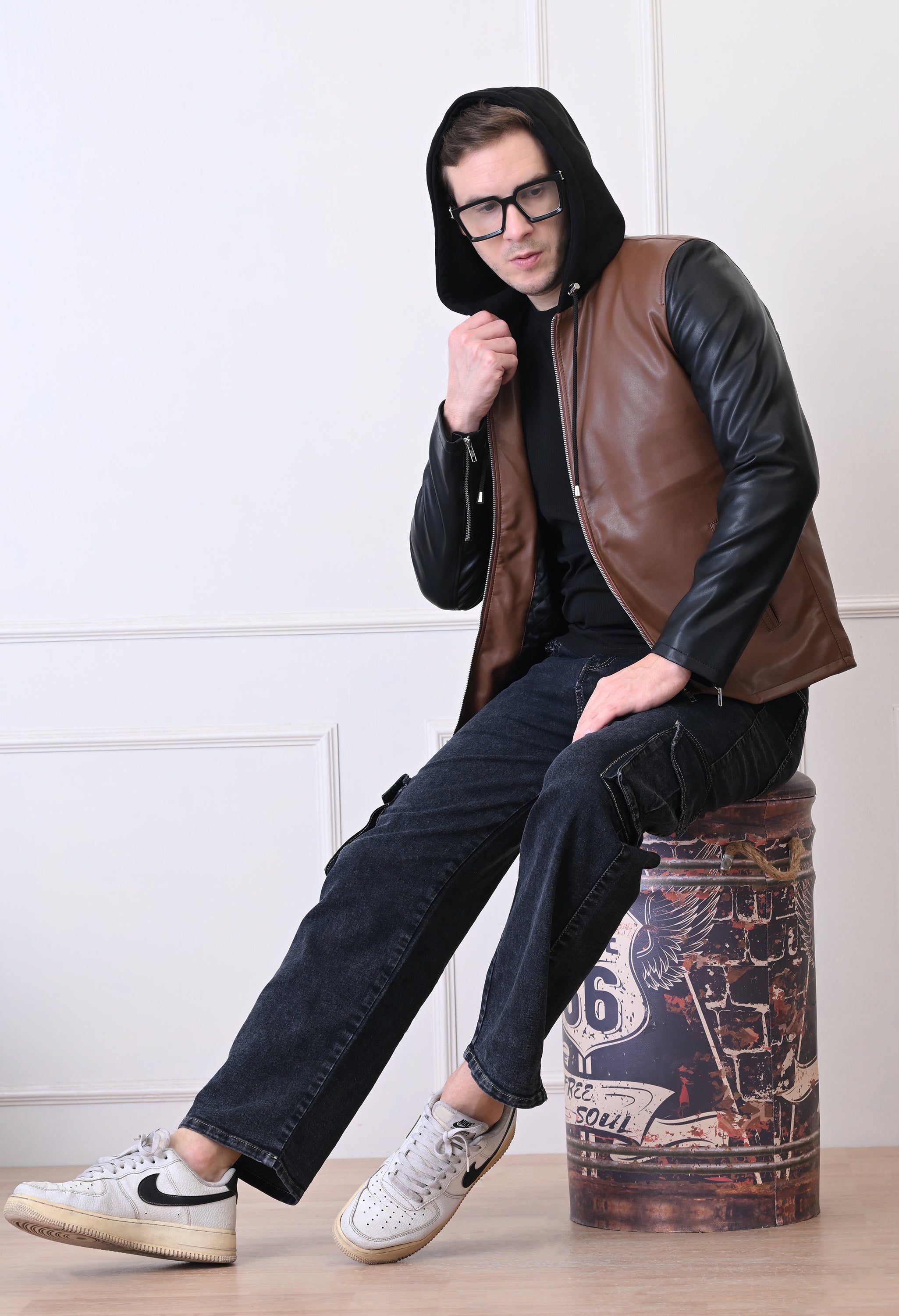 Men Hood Collar Solid Casual Biker Jacket