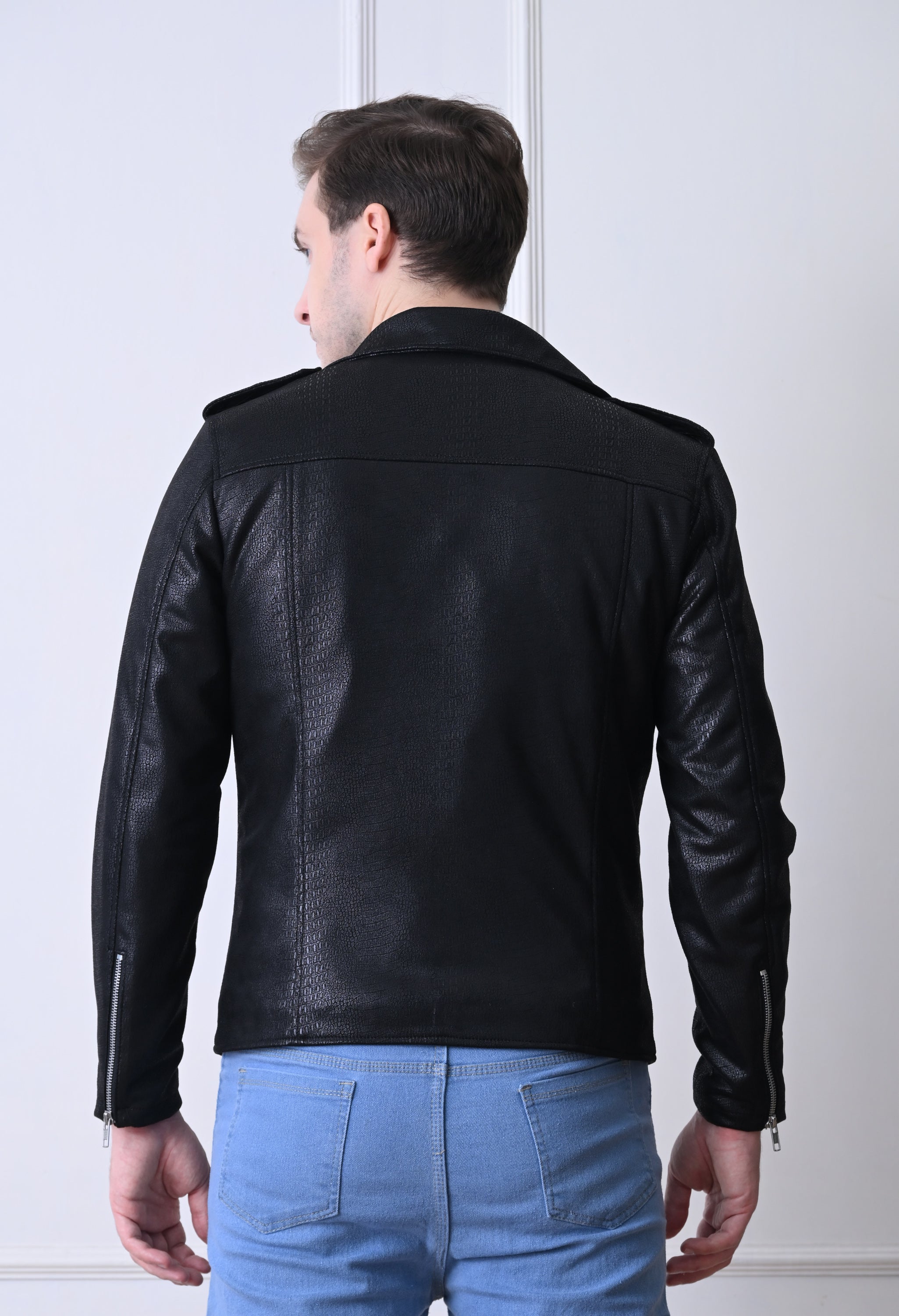 Men Lapel Collar Solid Water Resistant Leather Jacket