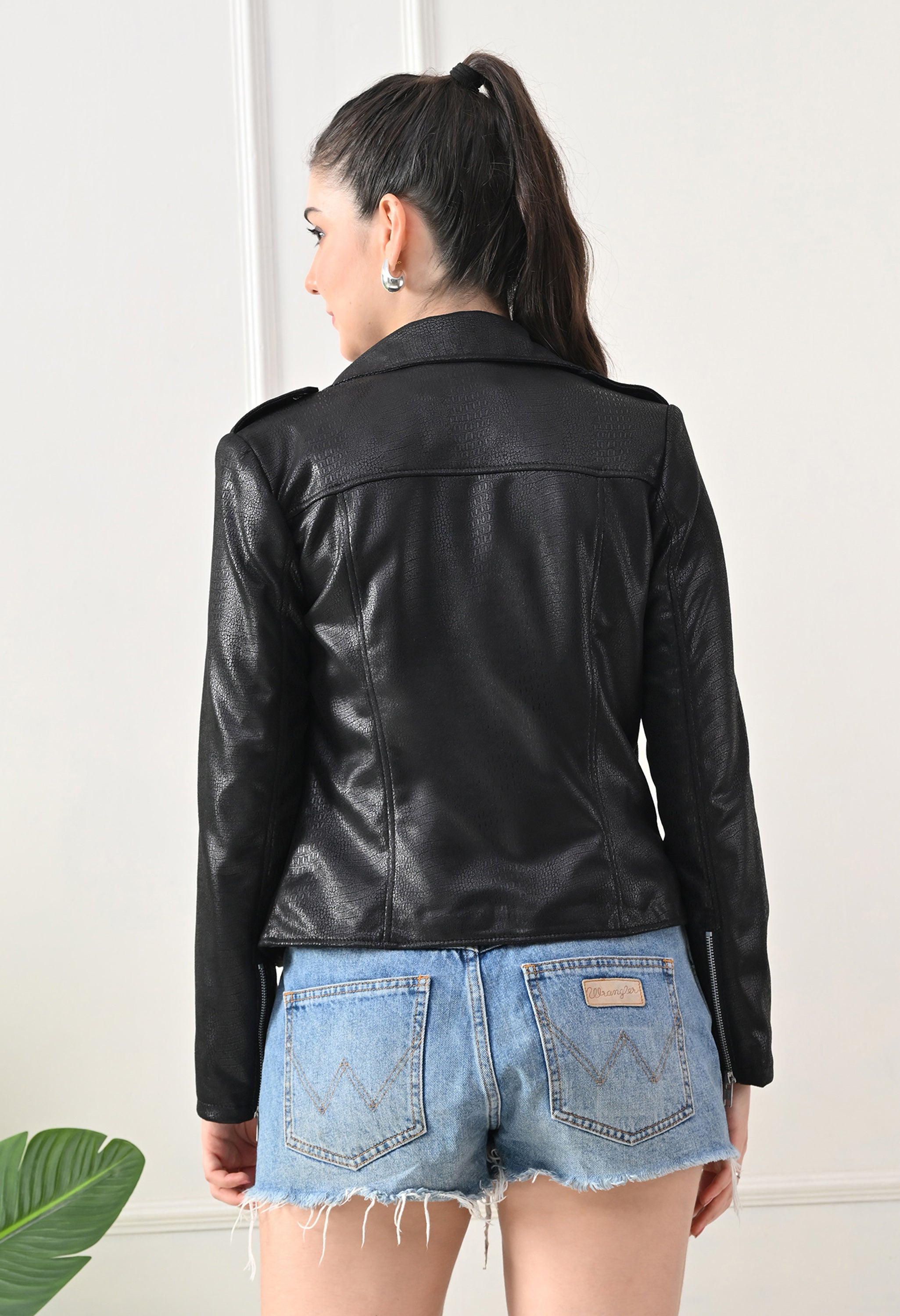 Lapel Collar Solid Water Resistant Biker Black Jacket for women