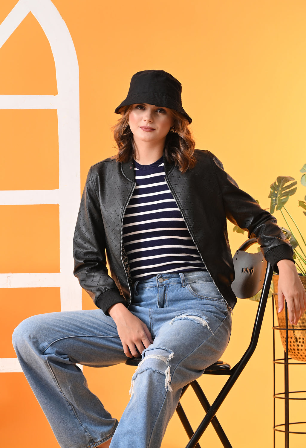 Stand Collar Leather Water Resistant Crop Outdoor Bomber Jacket For Women