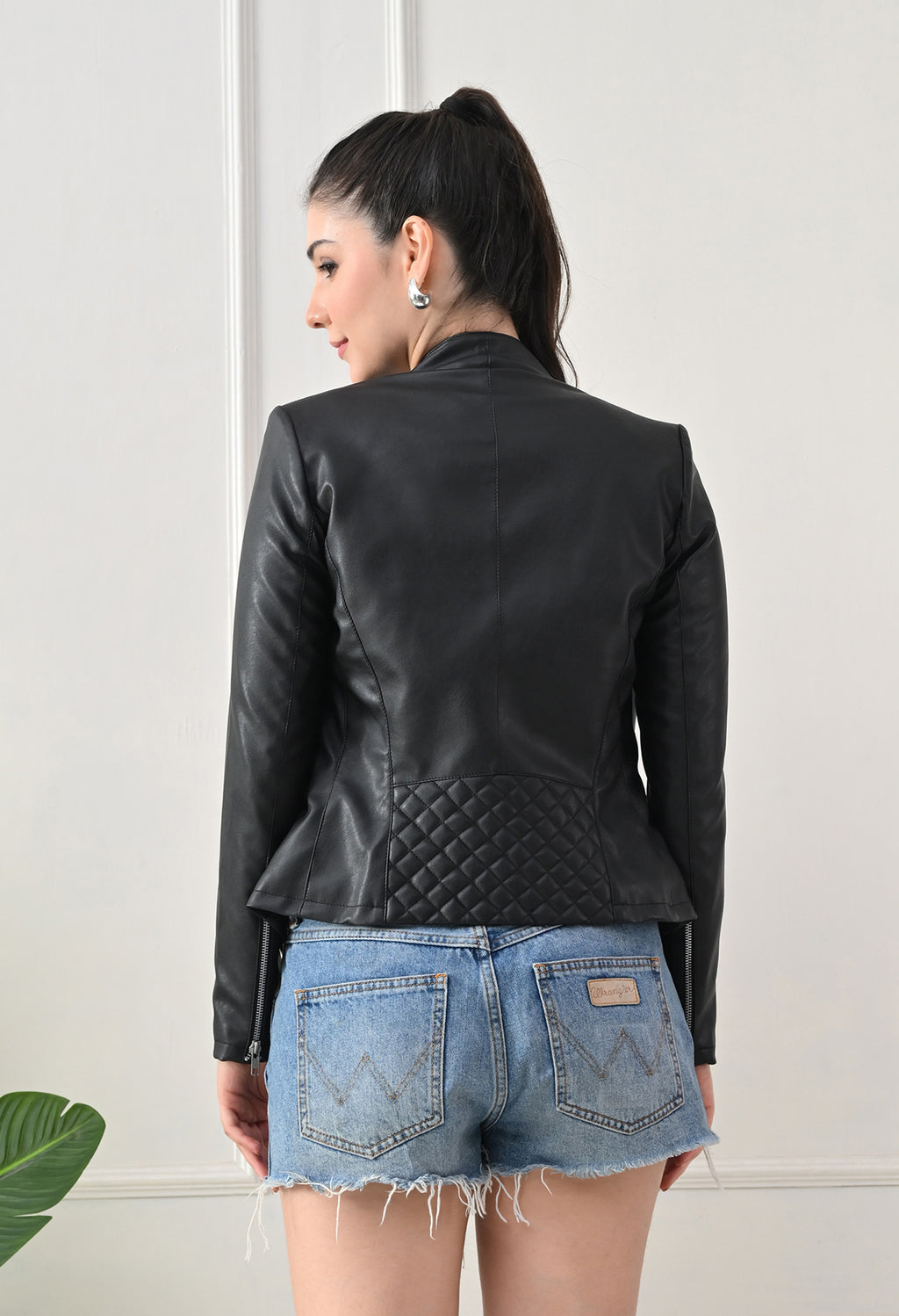 Lapel Collar Solid Water Resistant Black Biker Jacket for Women