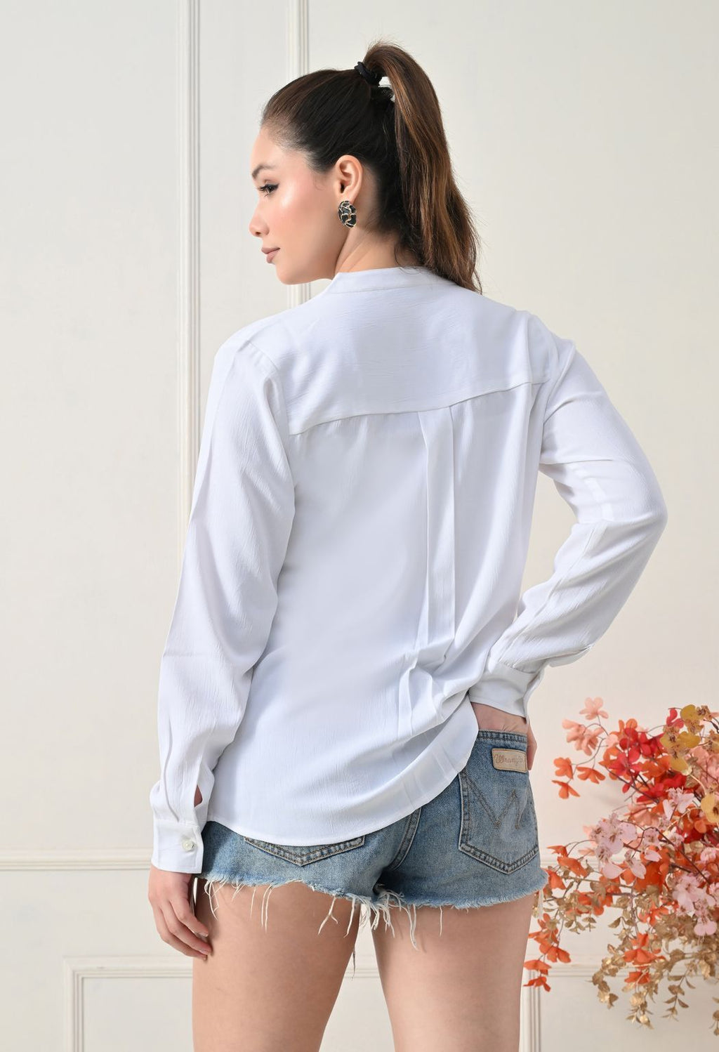 Women White Solid Comfort Casual Shirts