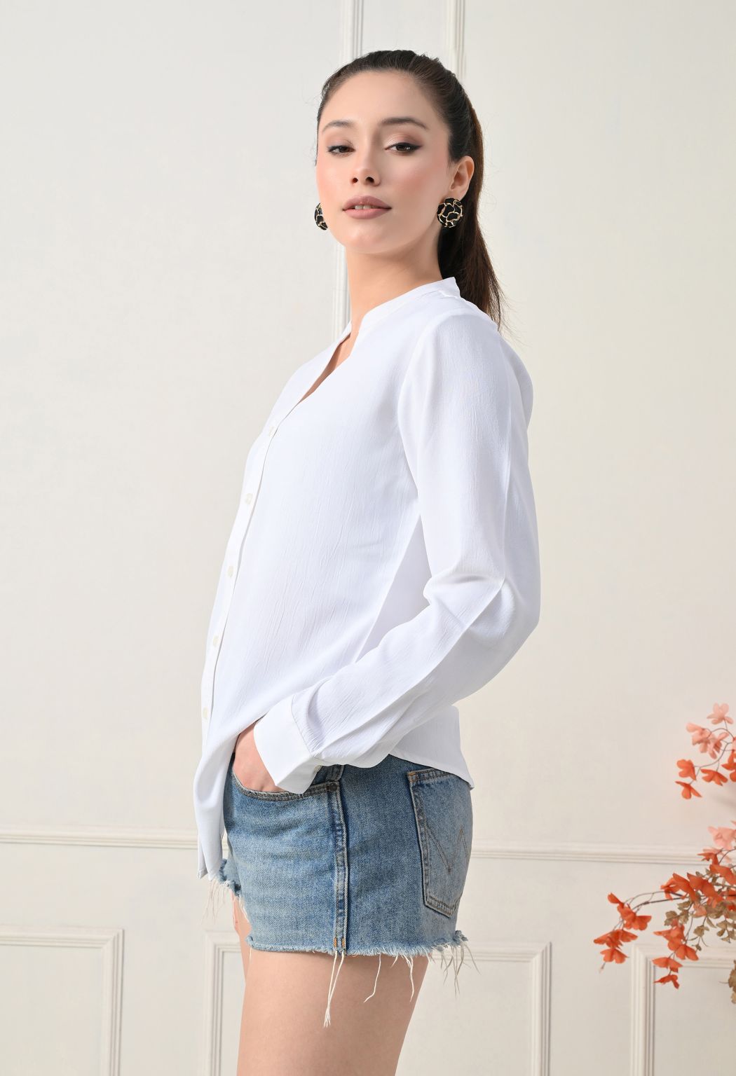 Women White Solid Comfort Casual Shirts