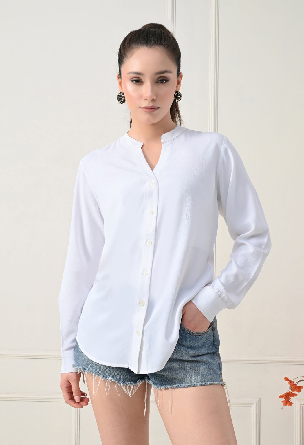 Women White Solid Comfort Casual Shirts
