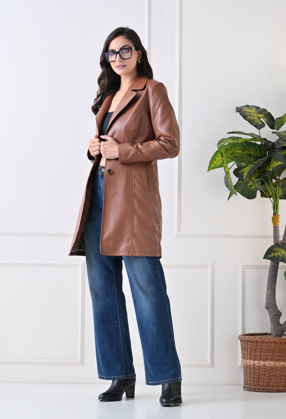 Single-Breasted Tan Leather Overcoat For Women