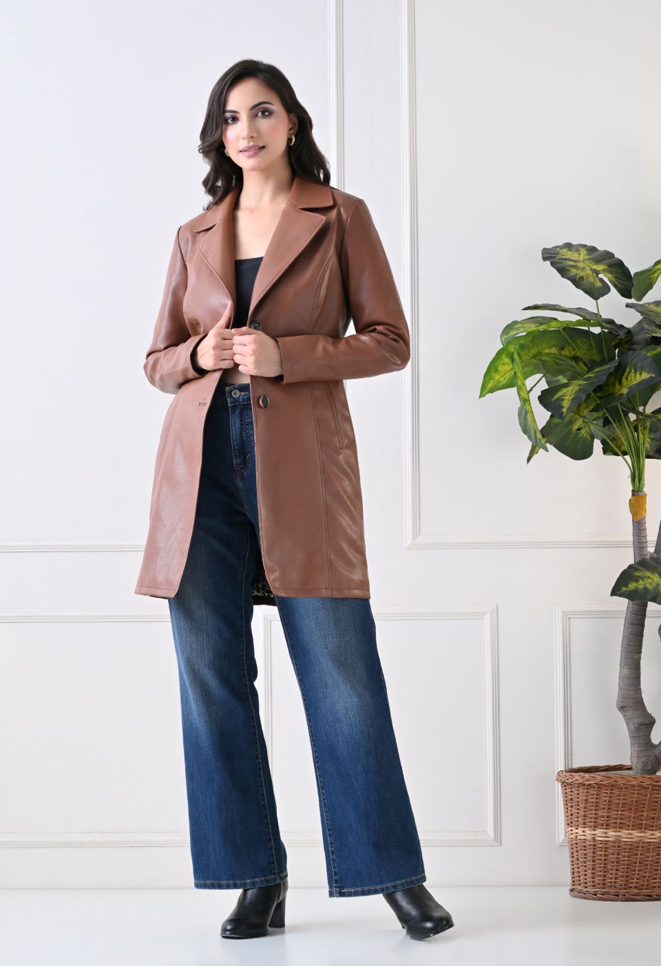 Single-Breasted Tan Leather Overcoat For Women