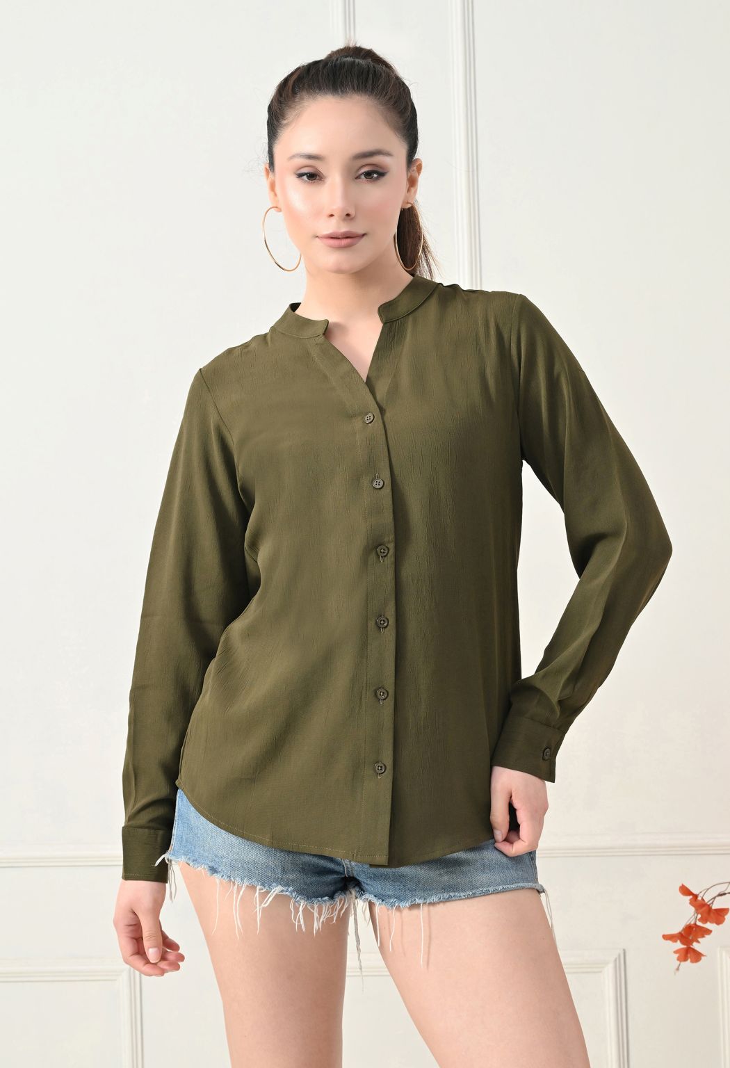 Women Green Solid Comfort Casual Shirts