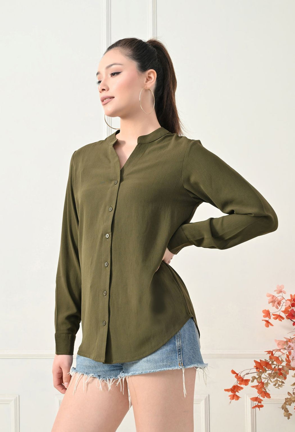 Women Green Solid Comfort Casual Shirts