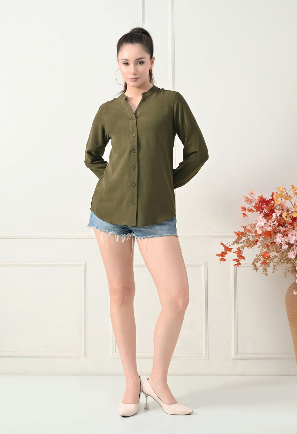 Women Green Solid Comfort Casual Shirts