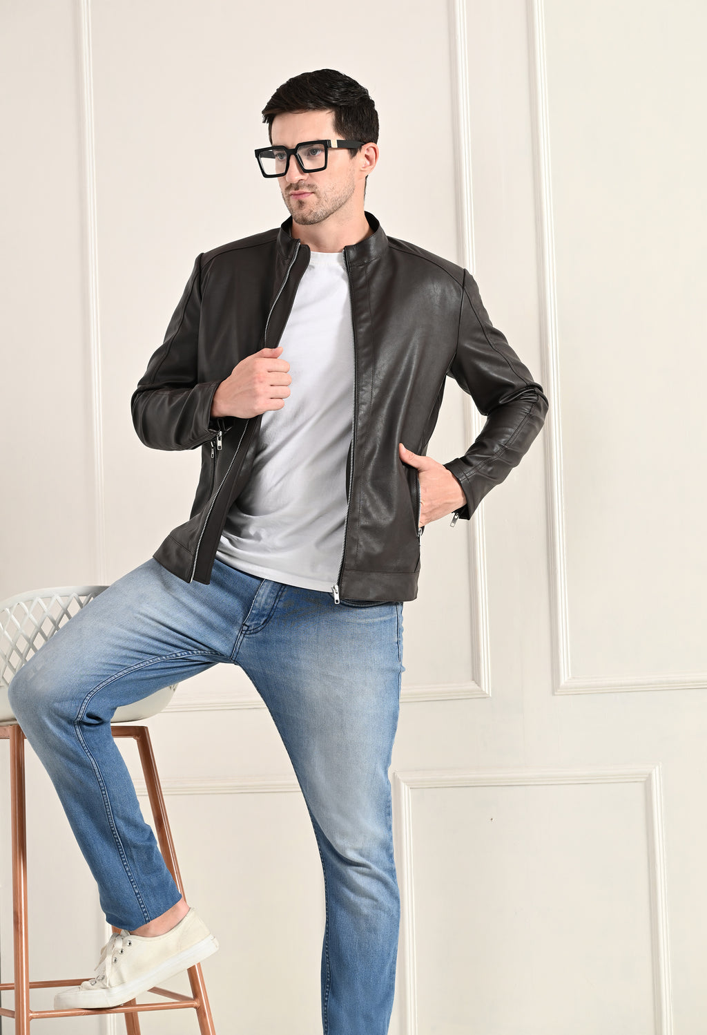 Stand Collar Long Sleeves Classic Look Lightweight Black Leather Jacket