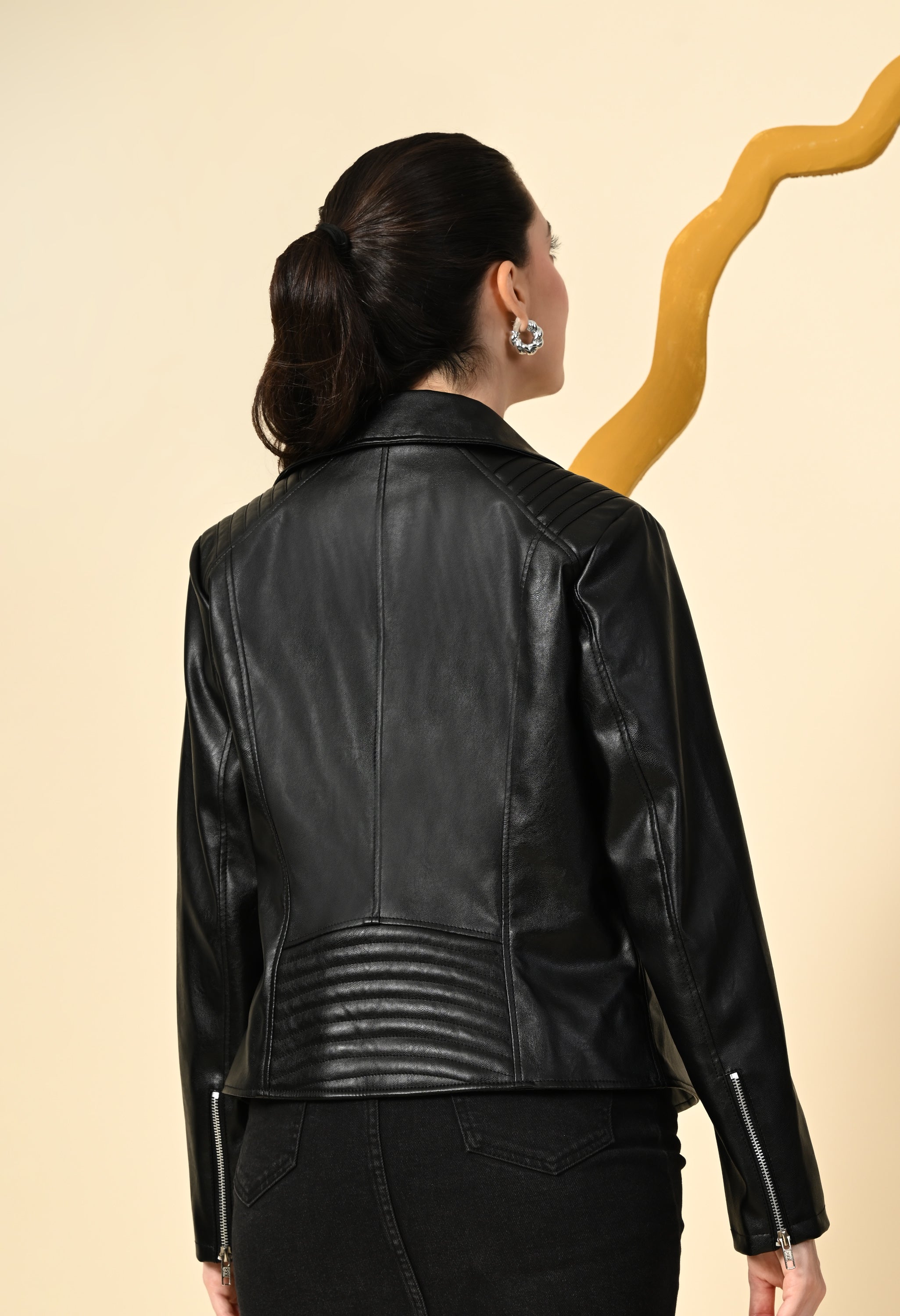 Lapel Collar Zip Detail Outdoor Biker Jacket With Water Resistant