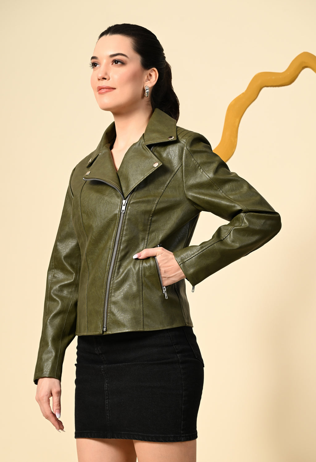 Lapel Collar Zip Detail Outdoor Biker Jacket With Water Resistant