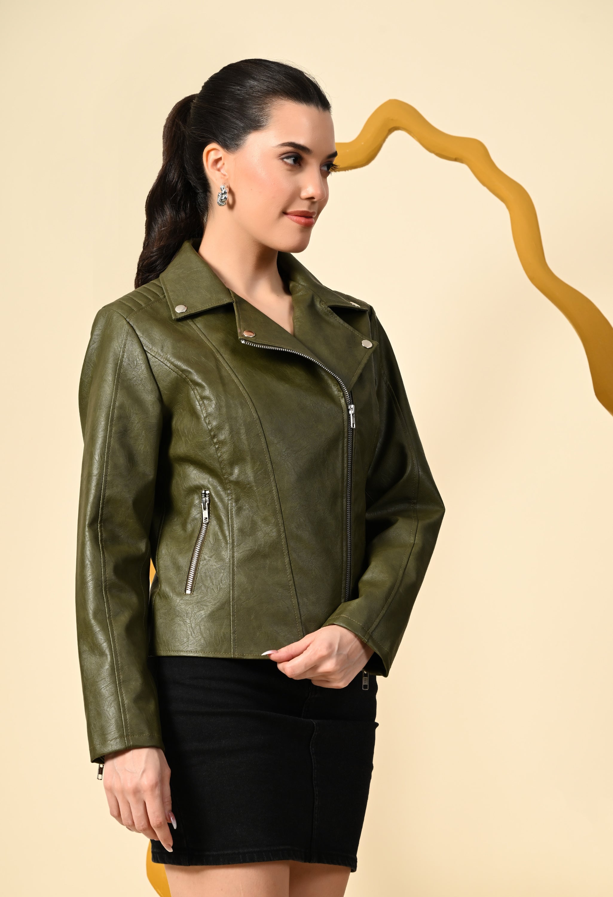 Lapel Collar Zip Detail Outdoor Biker Jacket With Water Resistant