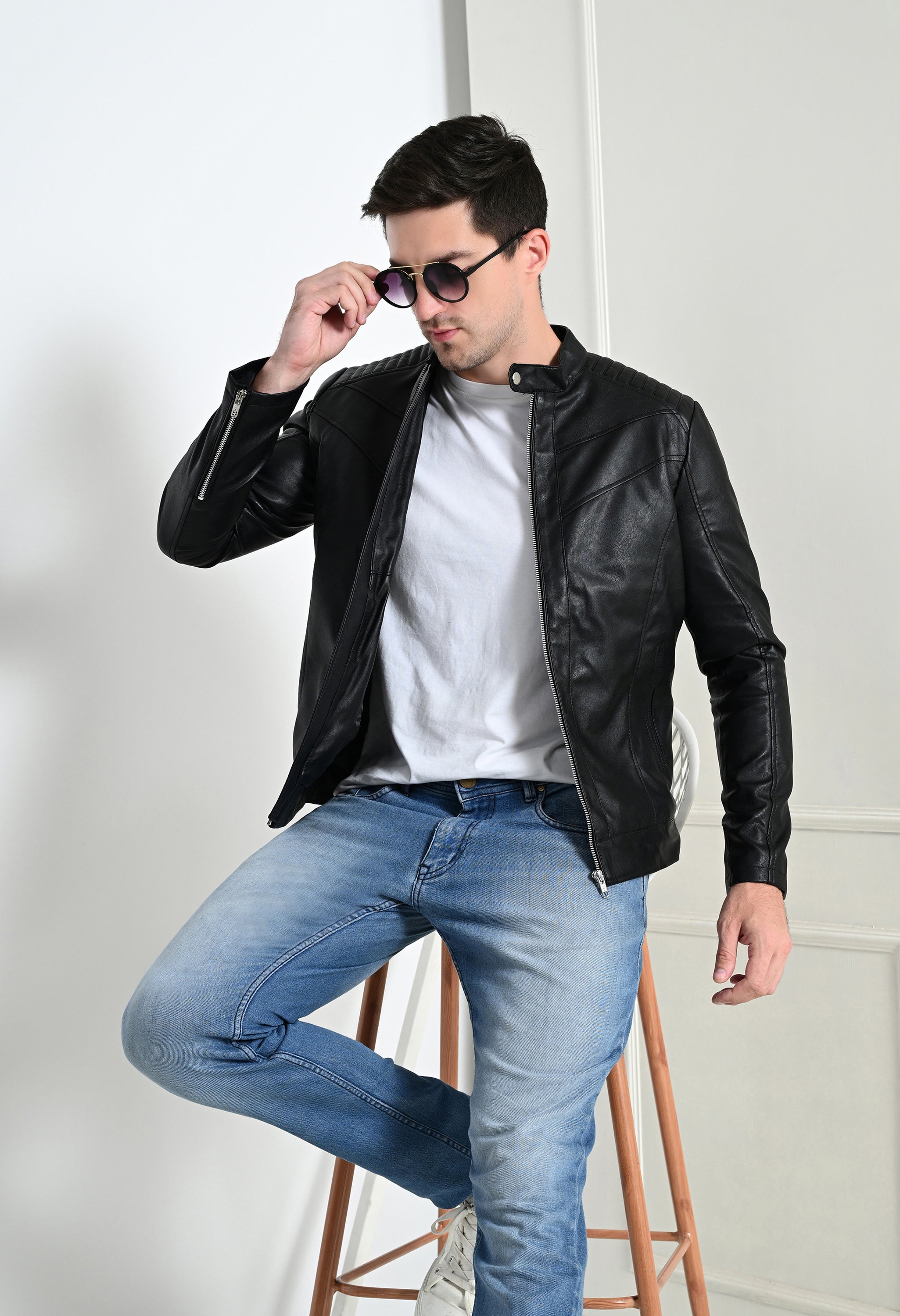 Mandarin Collar Leather Anti Odour Black Jacket for Men