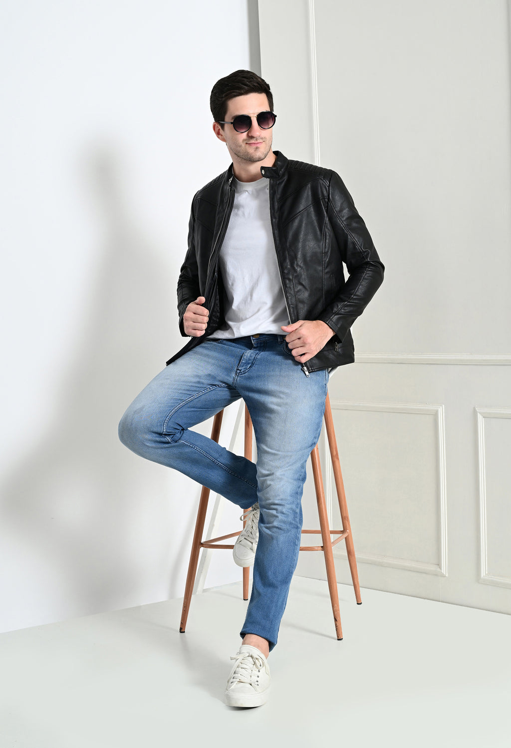 Mandarin Collar Leather Anti Odour Black Jacket for Men